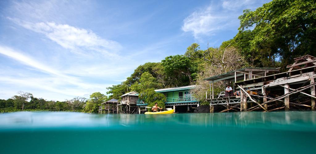 Lusia'S Lagoon Chalets Salelologa Exterior photo